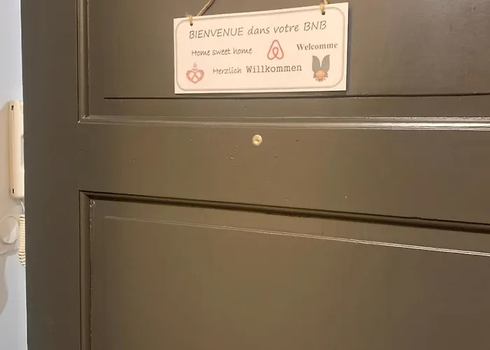 Nid Douillet En Alsace, Pros Et Familles * Thann