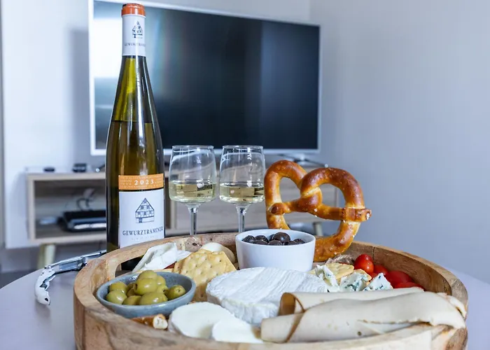 Nid Douillet En Alsace, Pros Et Familles Thann